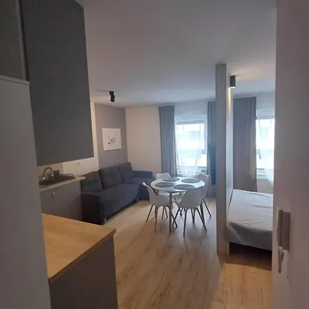 Sun Tower Apartment *